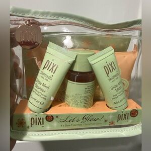 Bundle of 2 Pixi Skincare Essentials Set in Mint Green